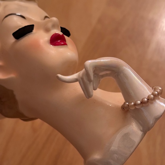 🌻 Vintage rare lady head vase pastel floral hat flower - Picture 8 of 9